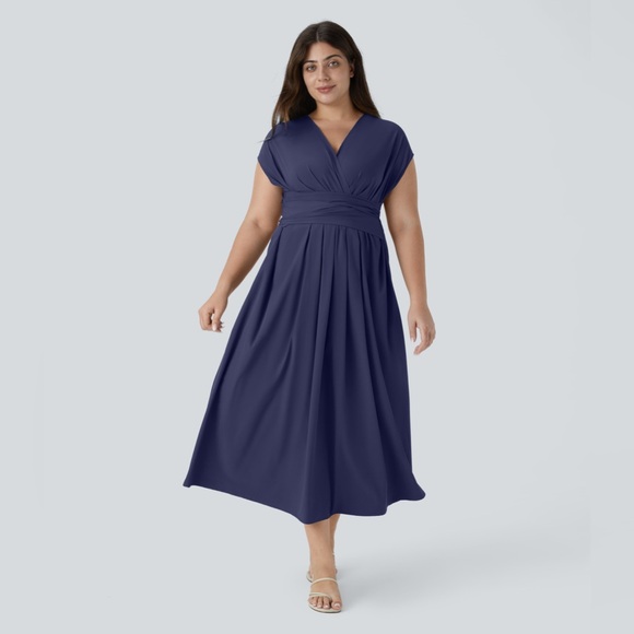 Breezeful V Neck Short Sleeve Pocket Tie Back
Quick Dry Midi Plus Size Dress - Picture 3 of 6